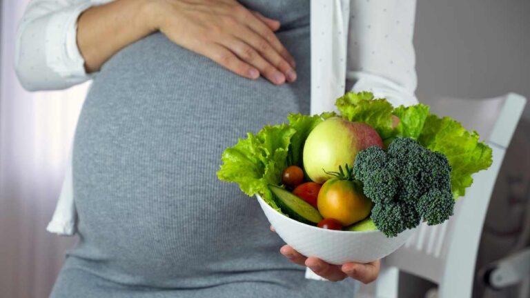 Hamilelikte yetersiz beslenmenin bebeğe zararı nedir ?